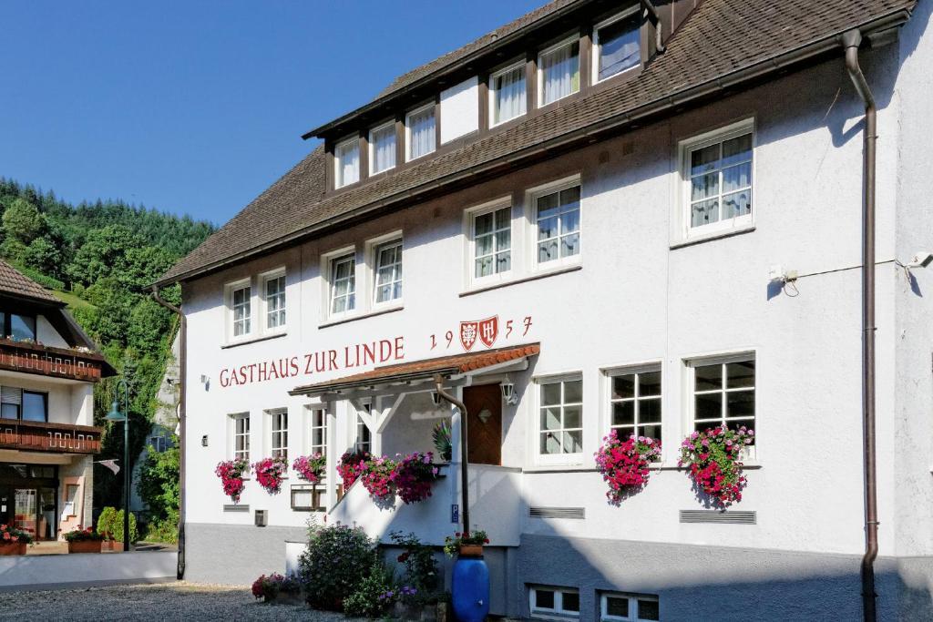 Готель Gasthaus Zur Linde Ґлоттерталь Екстер'єр фото