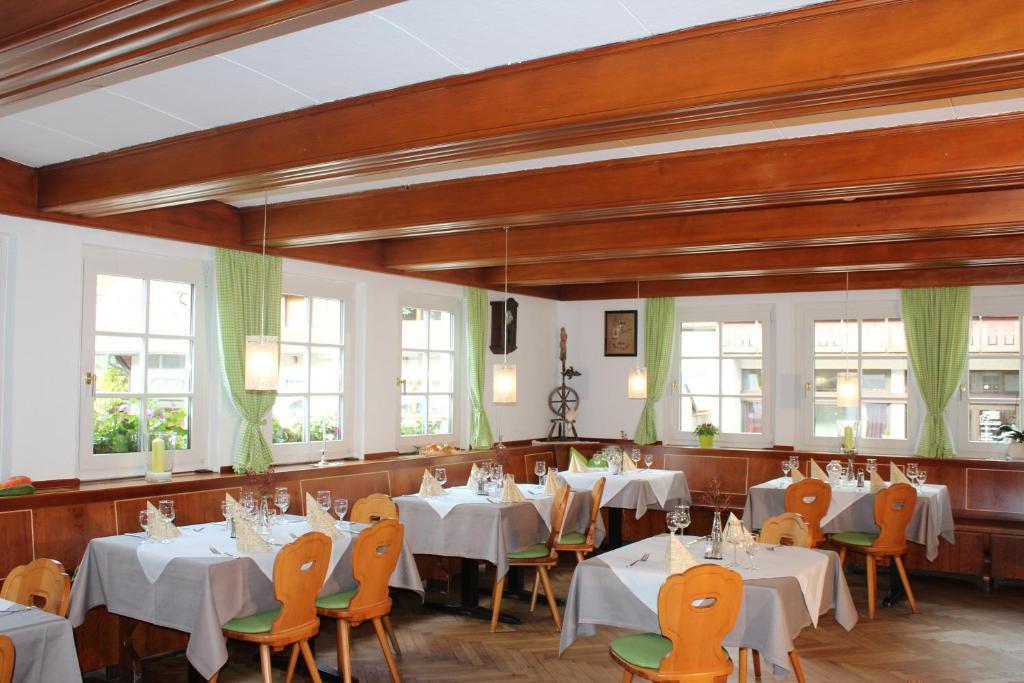 Готель Gasthaus Zur Linde Ґлоттерталь Екстер'єр фото